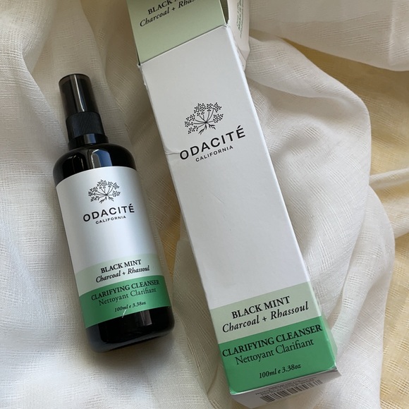 BNIB clarifying cleanser - Picture 3 of 3